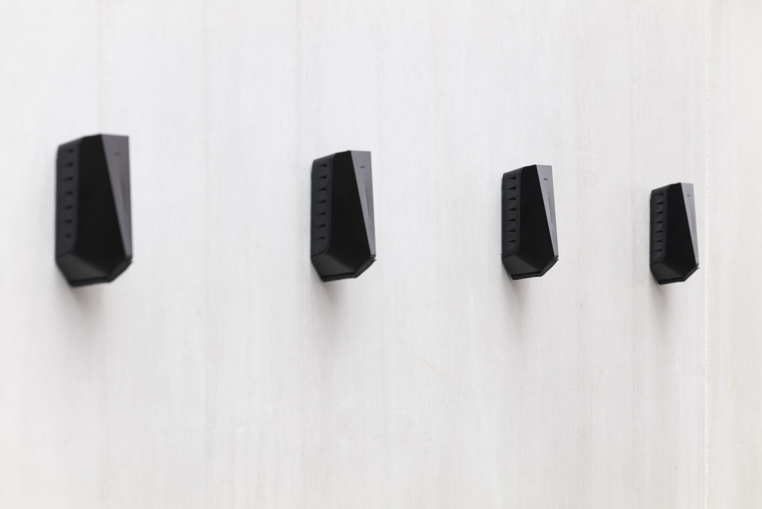 Mēs uzstādam vairākus Easee ar dinamisko balansieri