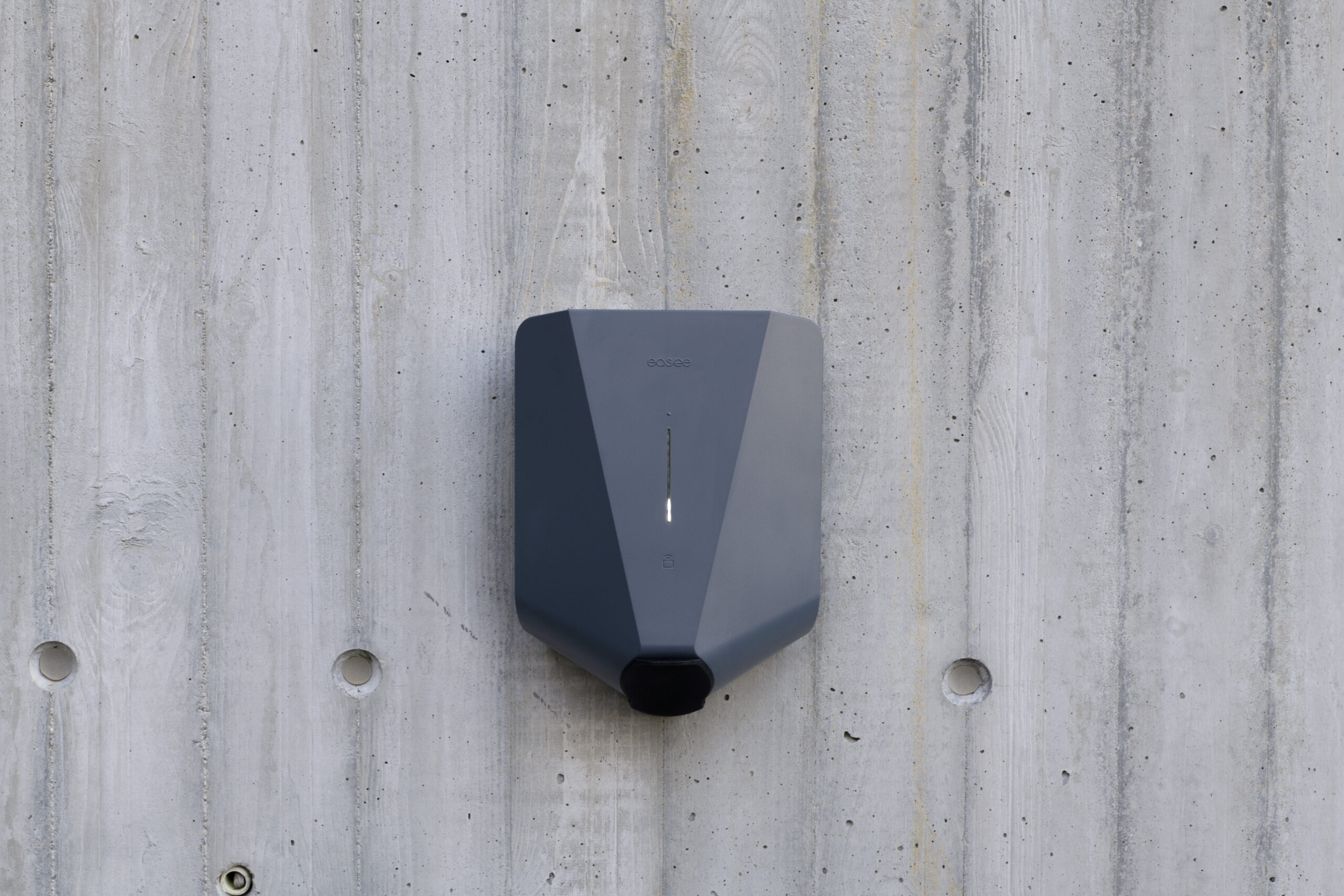 Easee Wallbox uzstādīšana