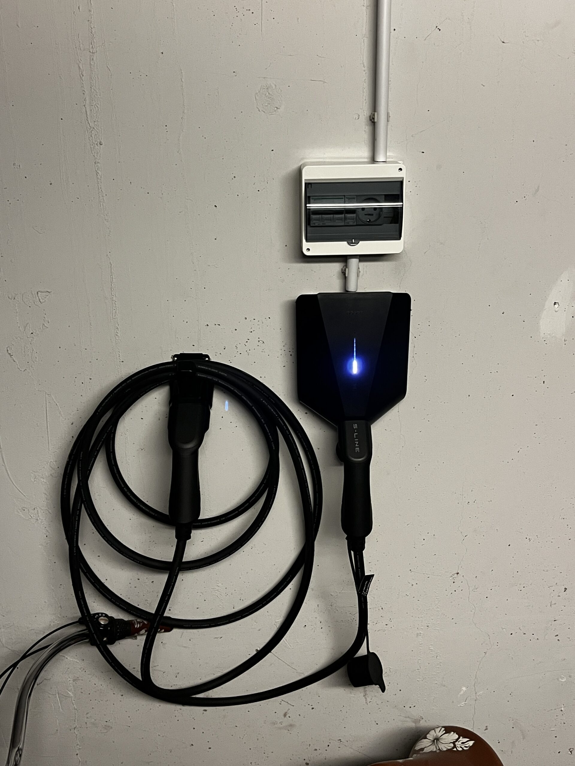 Wallbox Easee charging uzlādes stacija